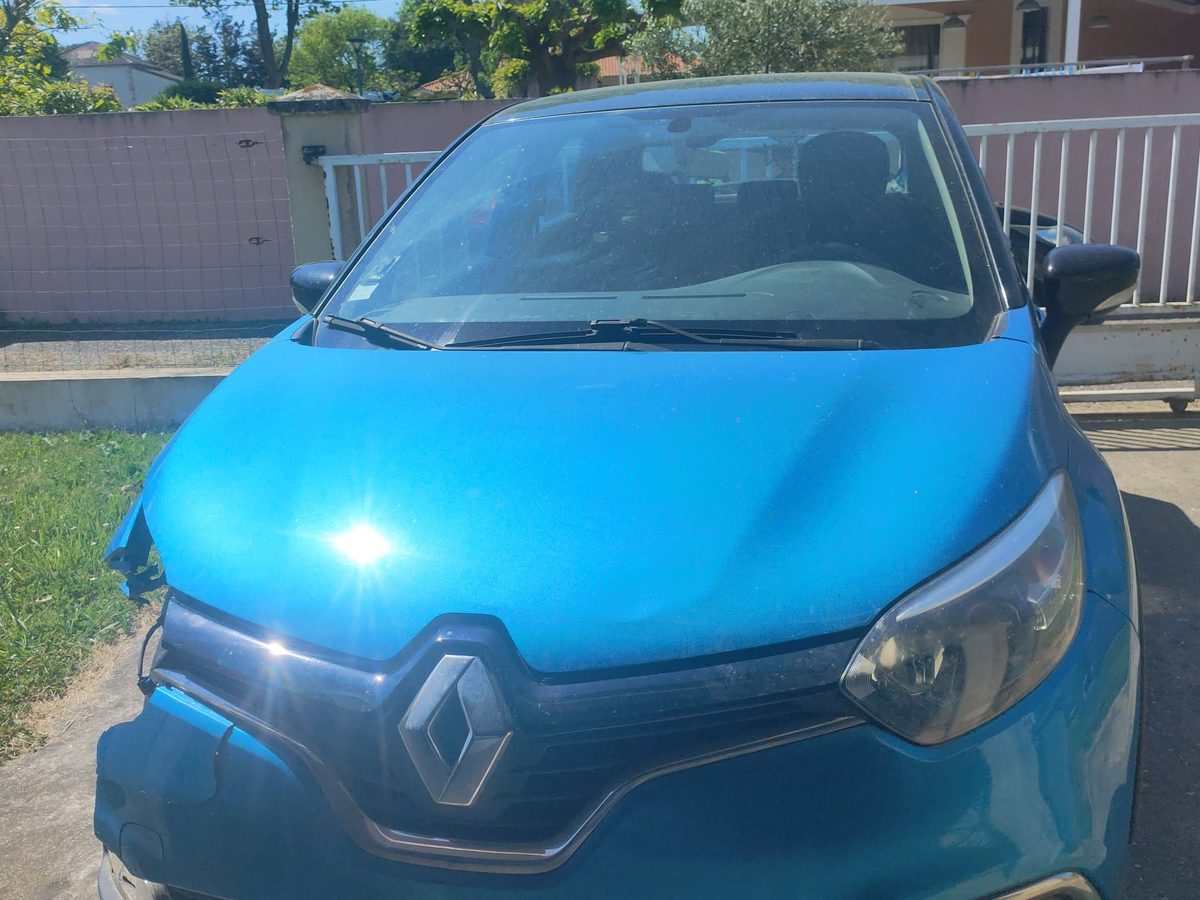 Renault Captur azul
